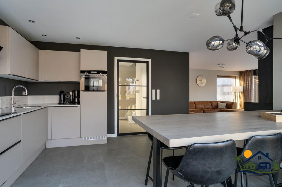 216659499-18503_945x625_fit