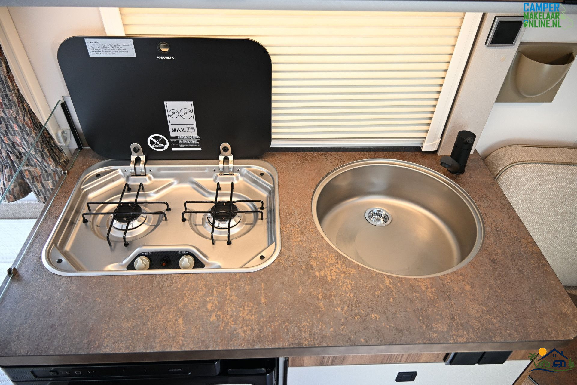 eriba-touring-triton-310-2025-1771068873