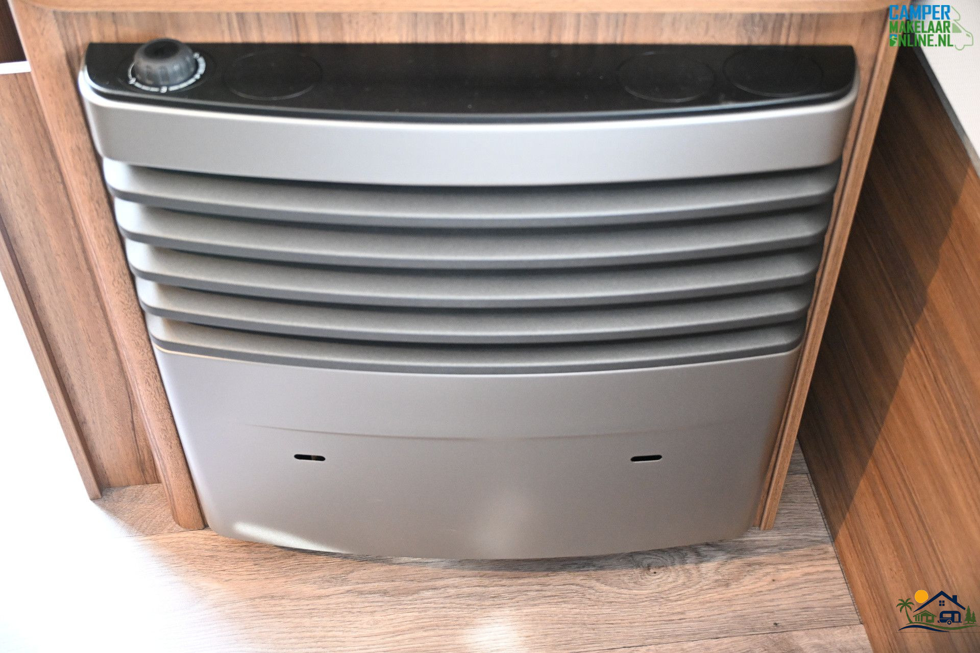 eriba-touring-triton-310-2025-1771068881